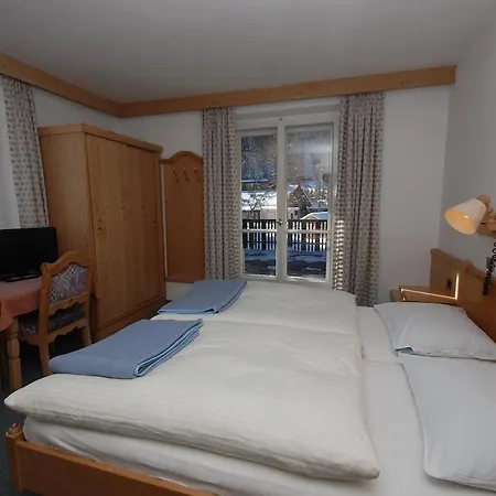 호텔 Parkhotel Innerkofler 3*